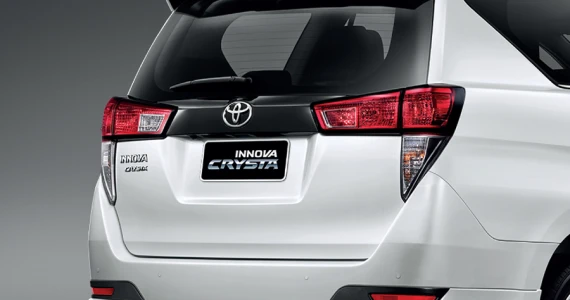 รูปภาพ โตโยต้า Toyota Innova 2.8 Crysta ปี 2020