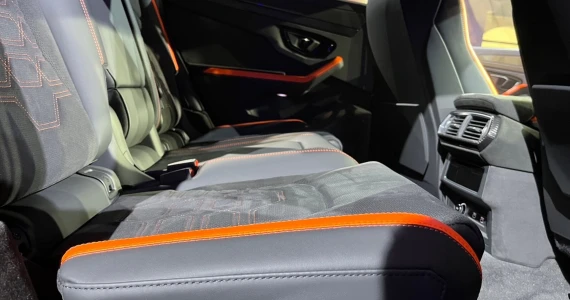 รูปภาพ ลัมโบร์กินี Lamborghini Urus SE ปี 2024