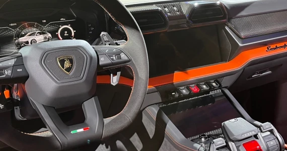 รูปภาพ ลัมโบร์กินี Lamborghini Urus SE ปี 2024