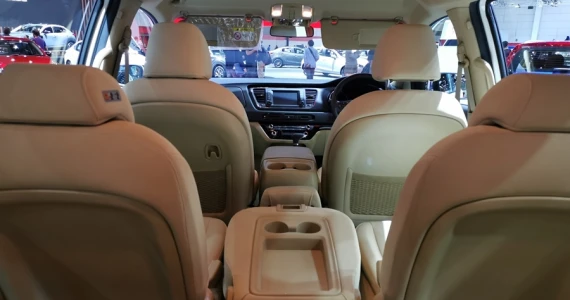 รูปภาพ เกีย KIA Grand Carnival LX MY19 ปี 2019