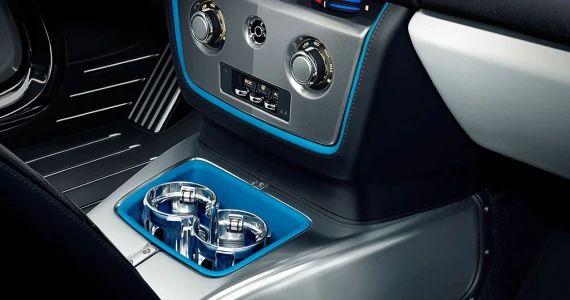 รูปภาพ โรลส์-รอยซ์ Rolls-Royce-Phantom Drophead Coupe Waterspeed Collection-ปี 2015