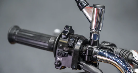 รูปภาพ ยามาฮ่า Yamaha SR400 (Standard) ปี 2020