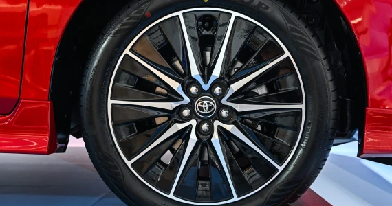 รูปภาพ โตโยต้า Toyota Yaris ATIV HEV GR Sport ปี 2025