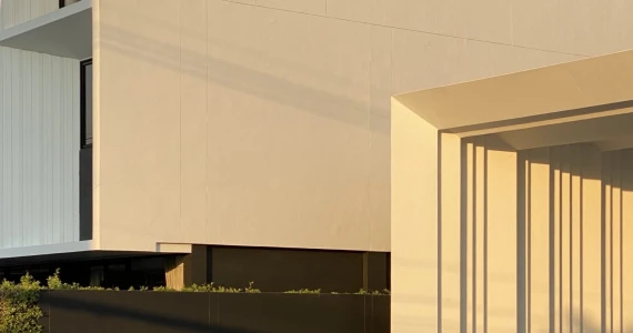 รูปภาพ พลูม วัชรพล-เอกมัย (Plume Watcharaphon-Ekkamai)