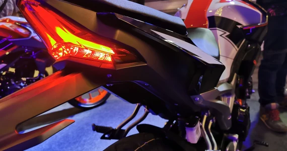 รูปภาพ จีพีเอ็กซ์ GPX Raptor 180 MY2019 ปี 2019