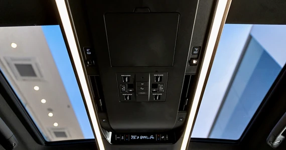 รูปภาพ โตโยต้า Toyota Alphard 2.5 HEV LUXURY ปี 2023