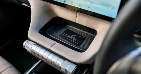 รูปภาพ บีวายดี BYD Dolphin Standard Range ปี 2023