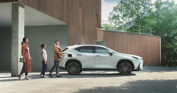 รูปภาพ เลกซัส Lexus NX 450h+ Grand Luxury Plus AWD ปี 2025