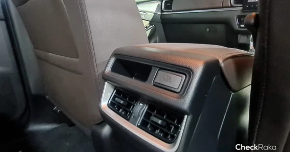 รูปภาพ มาสด้า Mazda BT-50 Double Cab 1.9SP Hi-Racer 6AT ปี 2020