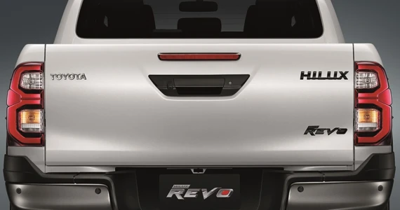 รูปภาพ โตโยต้า Toyota Revo Smart Cab Prerunner 2.4 Mid 60th Anniversary ปี 2022