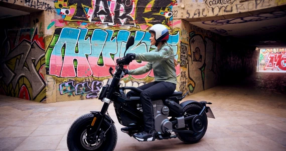 รูปภาพ บีเอ็มดับเบิลยู BMW CE 02 ปี 2024