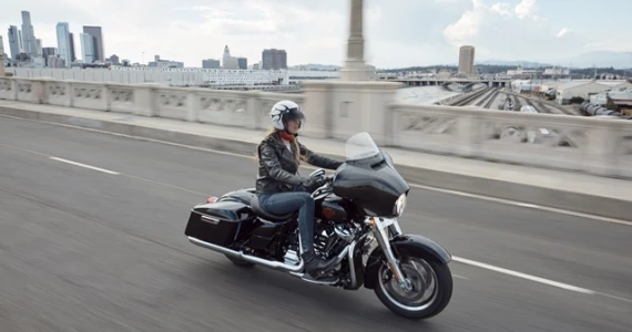 รูปภาพ ฮาร์ลีย์-เดวิดสัน Harley-Davidson Touring Electra Glide (Standard) ปี 2021