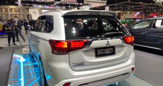 รูปภาพ มิตซูบิชิ Mitsubishi-Outlander PHEV GT-Premium-ปี 2020