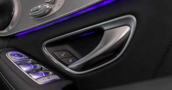 รูปภาพ เมอร์เซเดส-เบนซ์ Mercedes-benz C-Class C 300 e AMG Dynamic ปี 2020