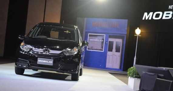 รูปภาพ ฮอนด้า Honda-Mobilio S AT 5 Seat-ปี 2017