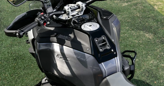 รูปภาพ บีเอ็มดับเบิลยู BMW R R 1300 GS Adventure GS Trophy ปี 2025