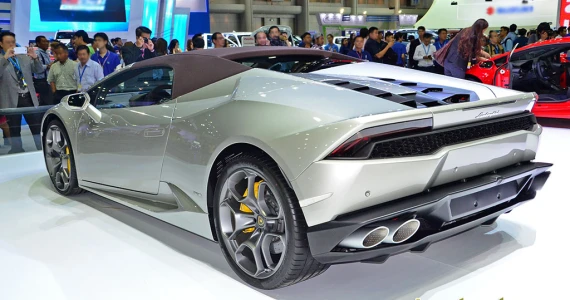 รูปภาพ ลัมโบร์กินี Lamborghini Huracan LP610-4 Spyder ปี 2015