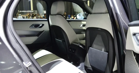 รูปภาพ แลนด์โรเวอร์ Land Rover Range Rover Velar HSE ปี 2017