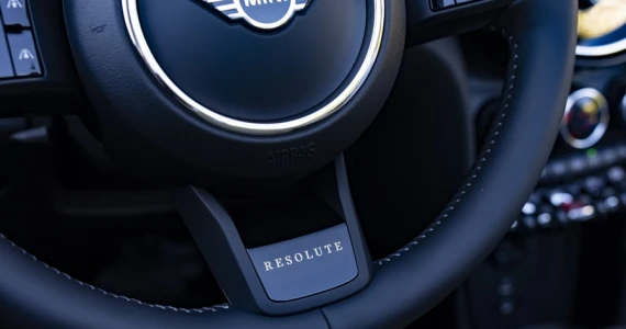 รูปภาพ มินิ Mini Convertible Cooper S Resolute Edition ปี 2022