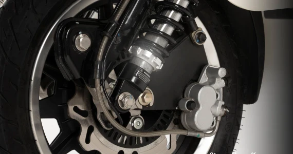 รูปภาพ รอยัล อัลลอยด์ Royal Alloy TG 300S ปี 2023