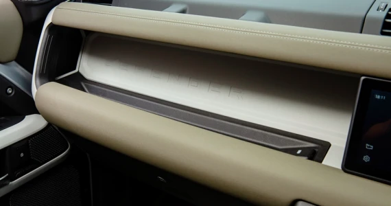 รูปภาพ แลนด์โรเวอร์ Land Rover Defender 110 Petrol 2.0 SE Ingenium ปี 2020