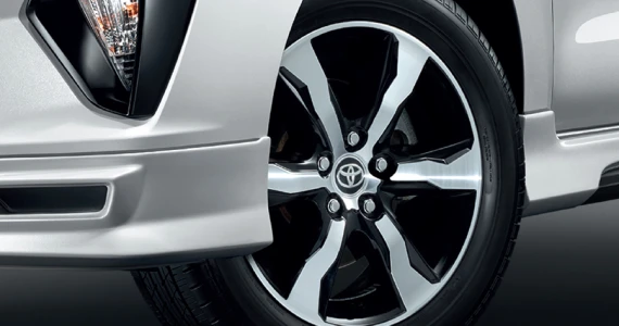 รูปภาพ โตโยต้า Toyota Innova 2.8 Crysta Premium ปี 2020