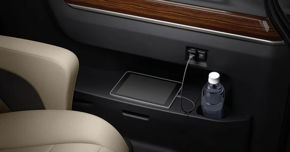 รูปภาพ โตโยต้า Toyota Majesty Grande ปี 2025