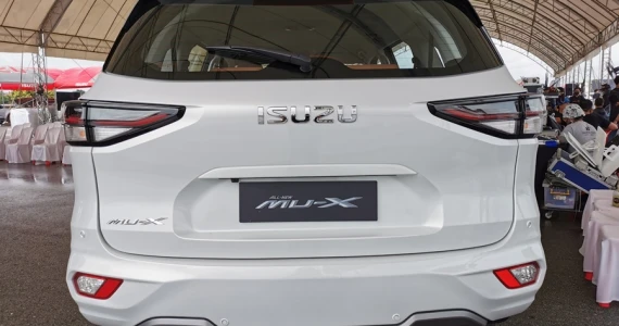 รูปภาพ อีซูซุ Isuzu MU-X 1.9 Elegant ปี 2020