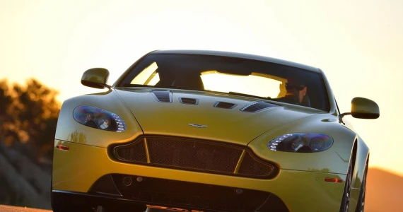รูปภาพ แอสตัน มาร์ติน Aston Martin-Vantage S-ปี 2014