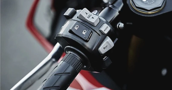 รูปภาพ ฮอนด้า Honda CBR 1000RR SP ปี 2017