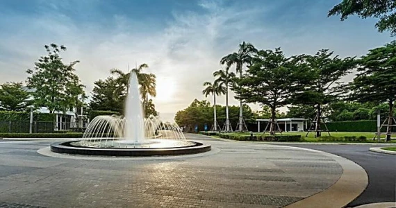 รูปภาพ ลดาวัลย์ รัตนาธิเบศร์ (Ladawan Rattanathibet)