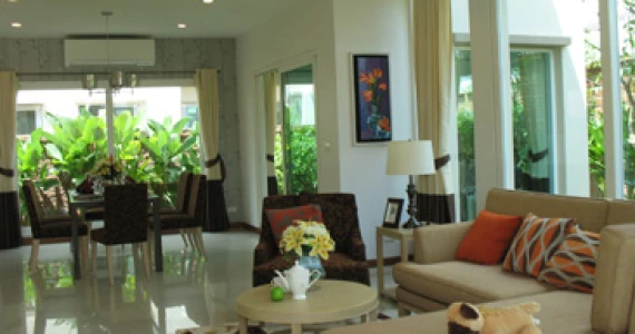 รูปภาพ วรารมย์ พรีเมี่ยม วัชรพล-จตุโชติ (Vararom Premium Watcharapol-Chatu Chot)