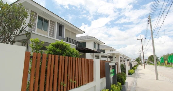 รูปภาพ ไลฟ@บ้านบึง (Life @ Baan Bueng)