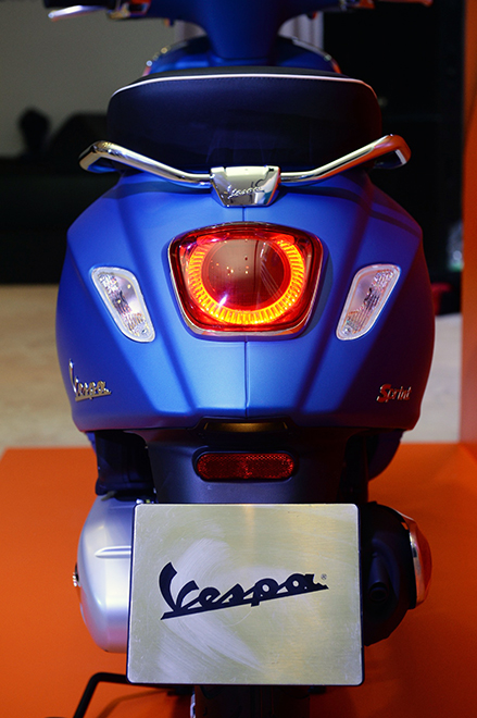 รูปภาพ เวสป้า Vespa Sprint 150 i-Get ABS ปี 2018