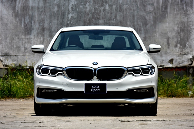 รูปภาพ บีเอ็มดับเบิลยู BMW Series 5 520d Sport ปี 2017