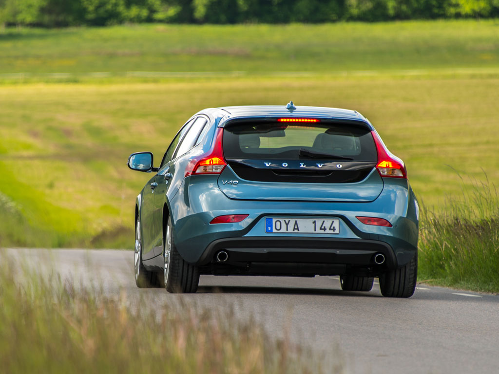 รูปภาพ วอลโว่ Volvo V40 T5 B ปี 2013