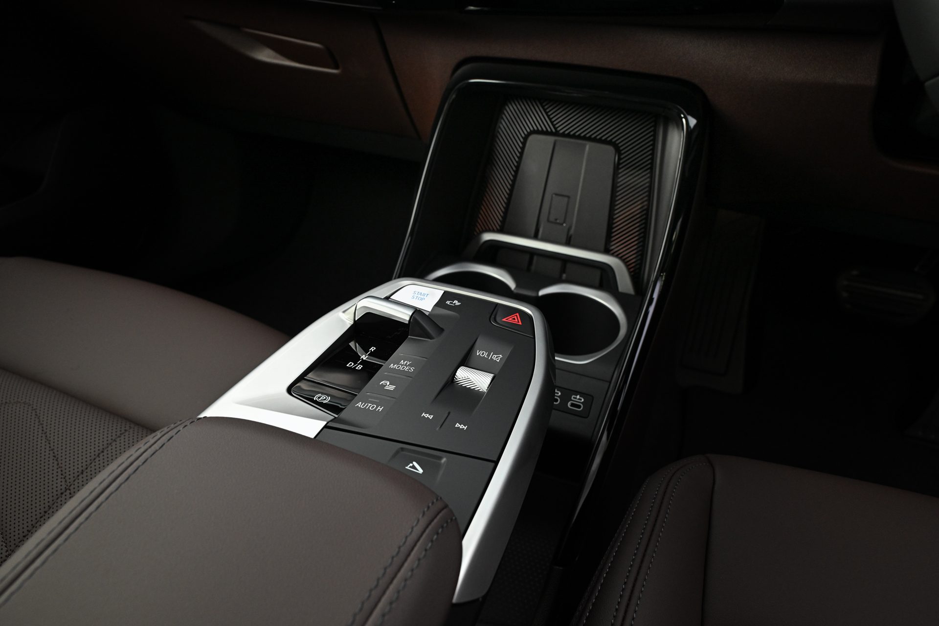 รูปภาพ บีเอ็มดับเบิลยู BMW i X1 eDrive20L M Sport ปี 2025