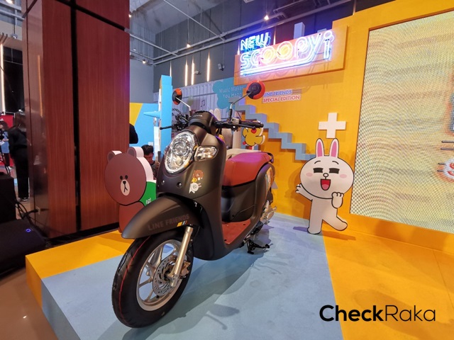 รูปภาพ ฮอนด้า Honda Scoopy i LINE FRIENDS Special Edition ปี 2019