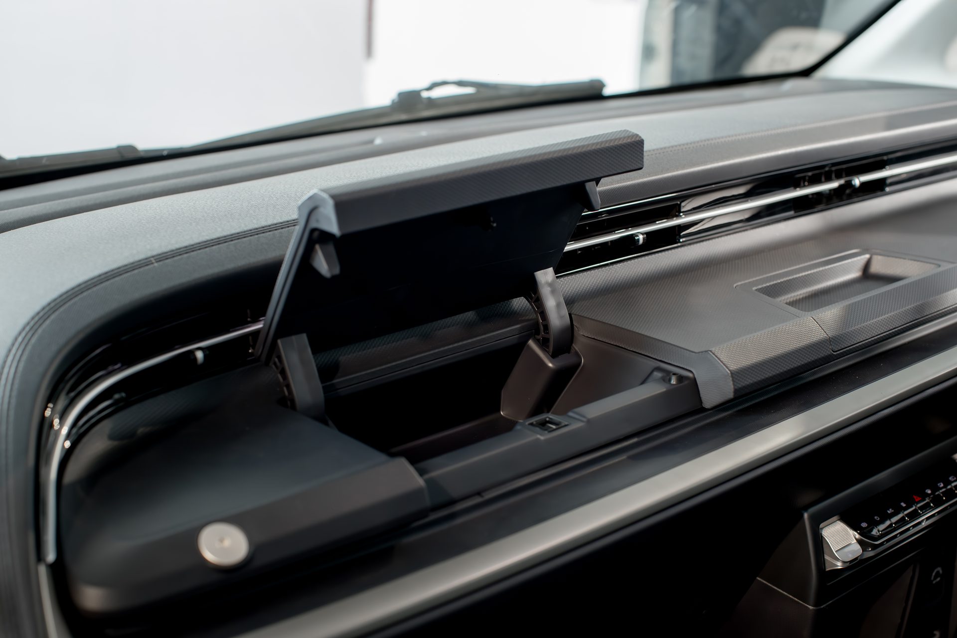 รูปภาพ ซีพี โฟตอน CP FOTON eView Connect i8 ปี 2026