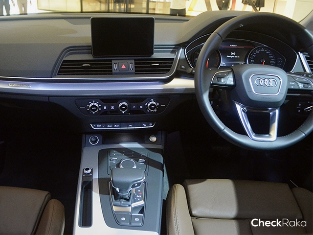 รูปภาพ อาวดี้ Audi Q5 45 TFSI quattro S Line ปี 2017