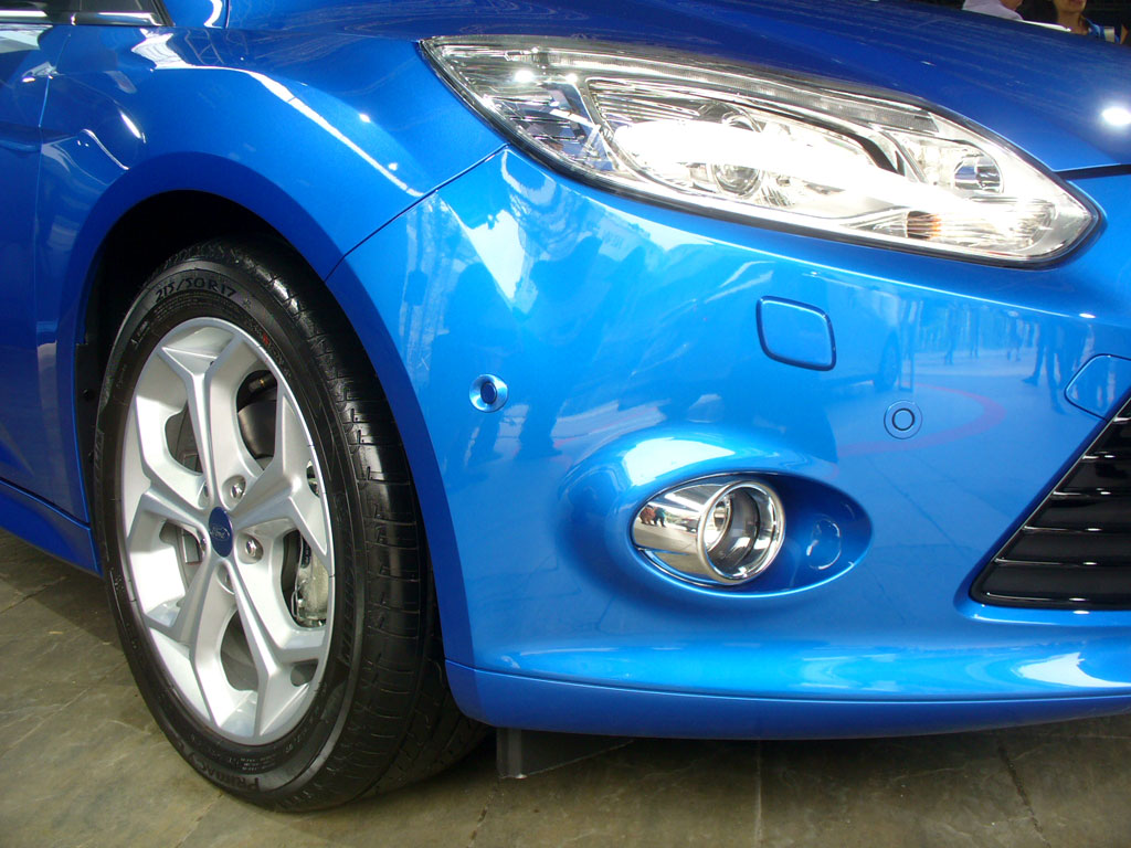 รูปภาพ ฟอร์ด Ford Focus 5Dr 2.0L Ti-VCT GDi Sport+ PowerShift AT ปี 2012