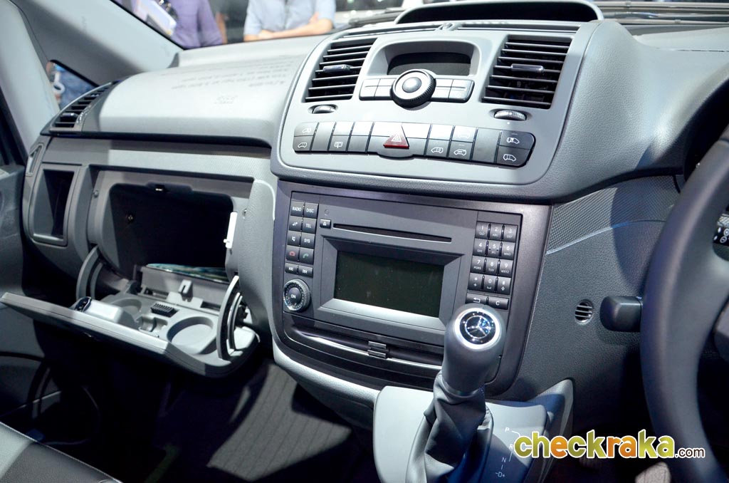 รูปภาพ เมอร์เซเดส-เบนซ์ Mercedes-benz Vito 115 CDI Executive ปี 2011