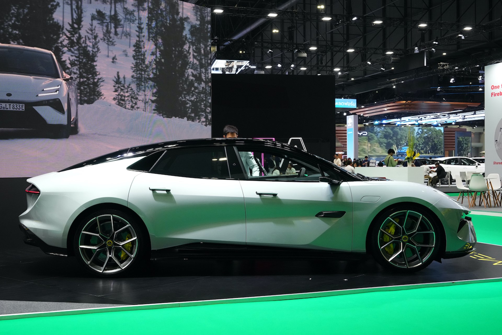 รูปภาพ โลตัส Lotus Emeya 600 SPORT SE ปี 2026