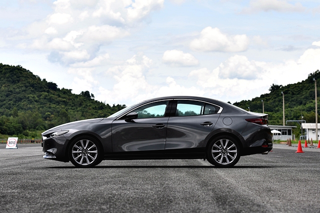 รูปภาพ มาสด้า Mazda 3 2.0 SP Sedan 2019 ปี 2019