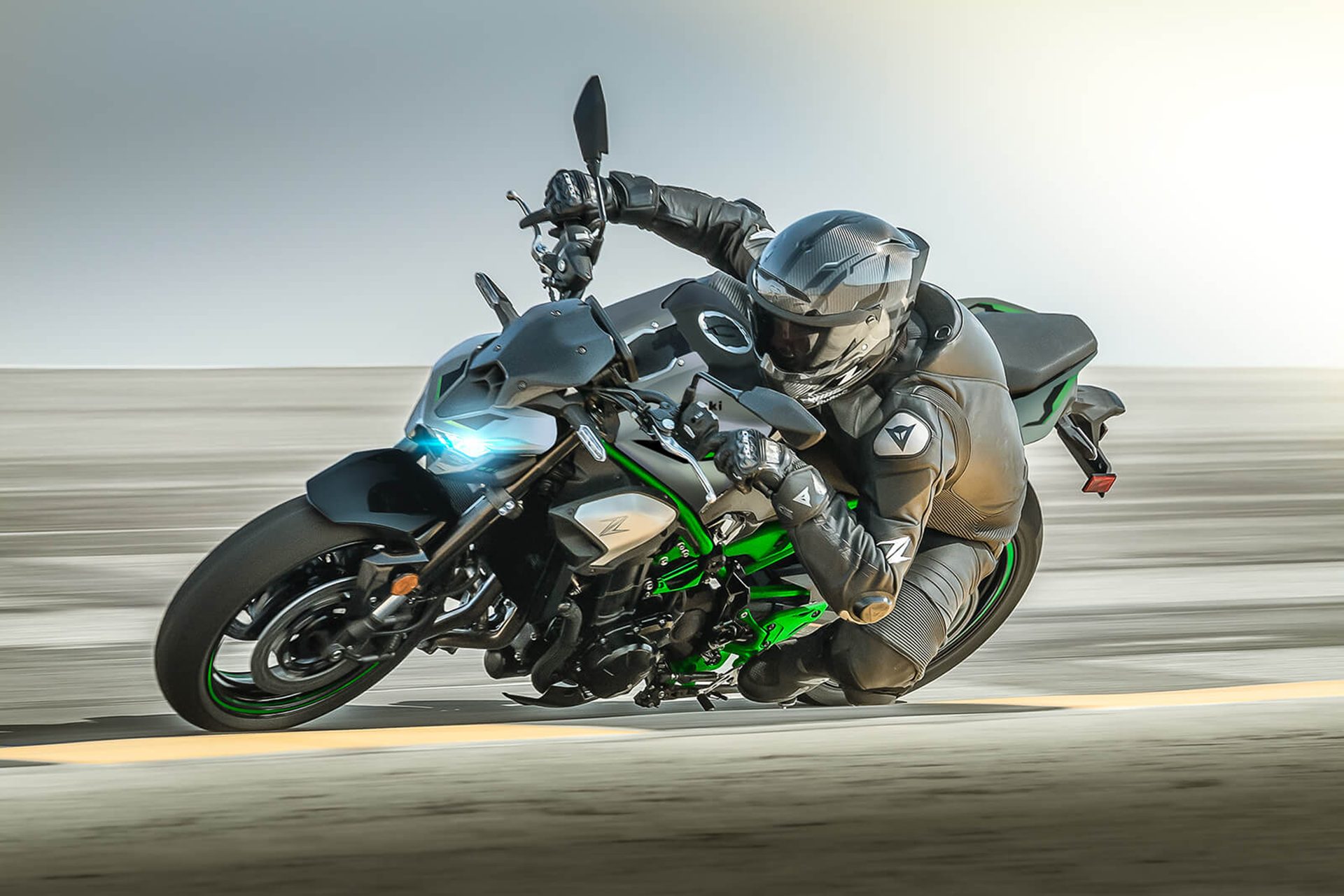 รูปภาพ คาวาซากิ Kawasaki Z 900 ปี 2025