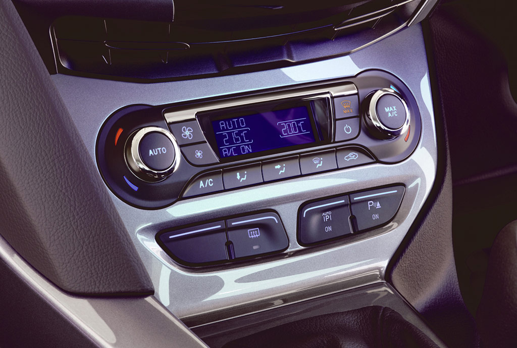 รูปภาพ ฟอร์ด Ford Focus 5Dr 2.0L Ti-VCT GDi Sport+ PowerShift AT ปี 2012