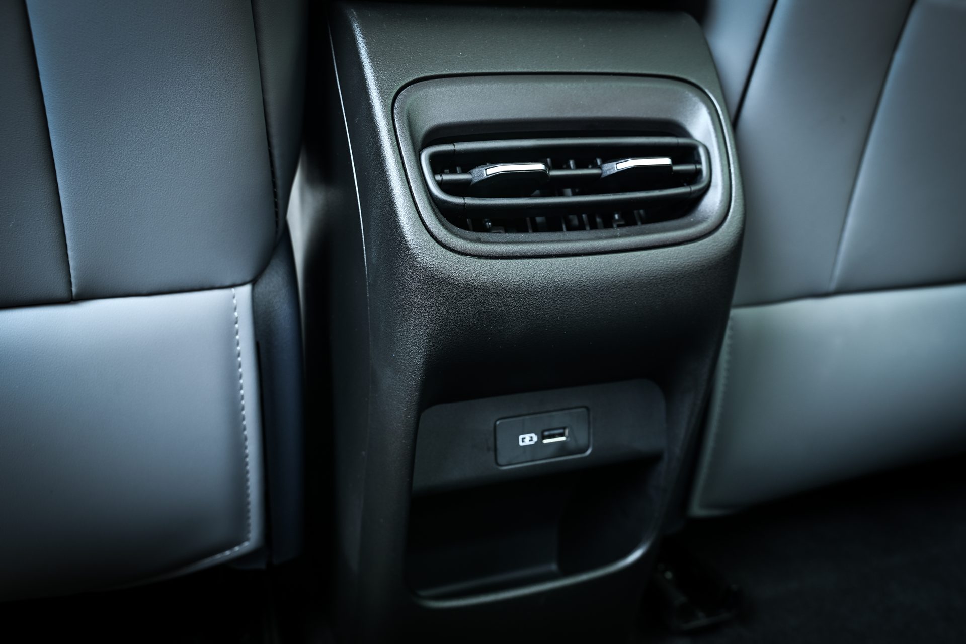 รูปภาพ จีลี่ Geely EX2 Pro ปี 2025