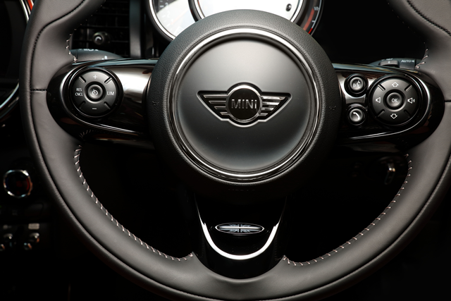 รูปภาพ มินิ Mini Hatch 3 Door Cooper S Oxford Edition ปี 2018