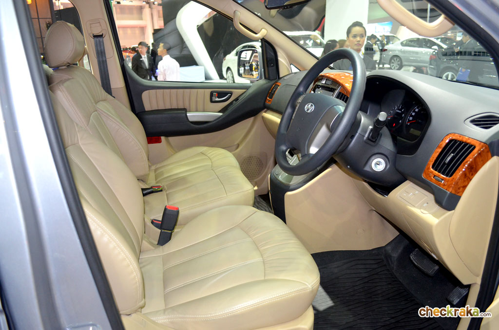 รูปภาพ ฮุนได Hyundai H1 Deluxe ปี 2013