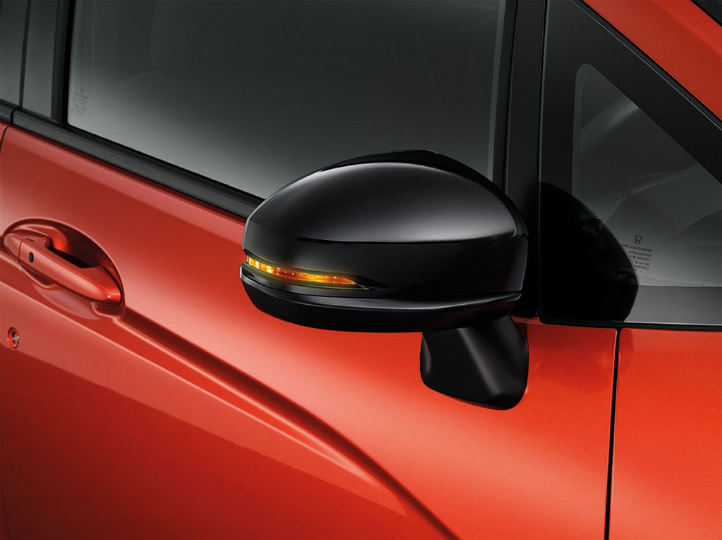 รูปภาพ ฮอนด้า Honda Jazz RS+ AT ปี 2017